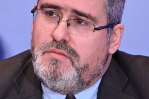 Nemanja Staroviç