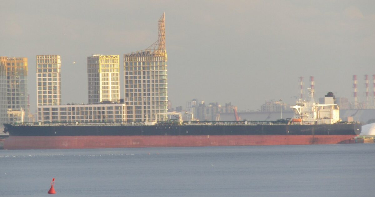 Tanker nafte në Shën Petersburg, Rusi (foto arkiv)