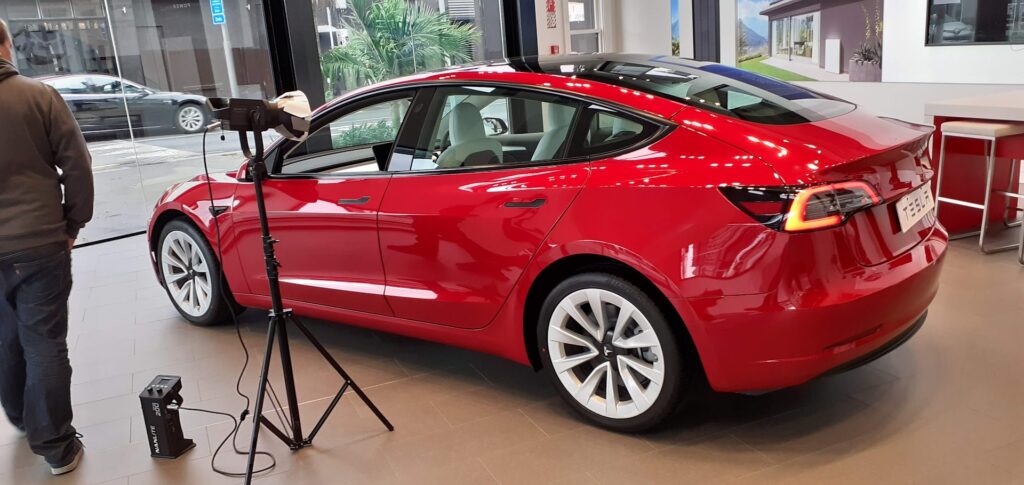 Gjykata e Apelit në SHBA bllokon paditë kolektive kundër Tesla s për pretendimet për vetëdrejtimin