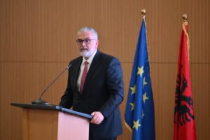 për Mbrojtjen e Profesionit të