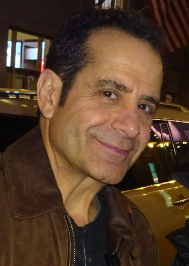 Wendie Malick dhe Tony Shalhoub kryesojnë leximin e 100 të të «Portrait of a Woman in Repose» në Westport