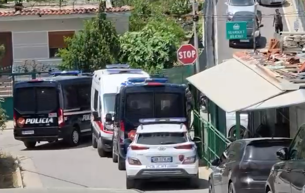 dhe një automjet