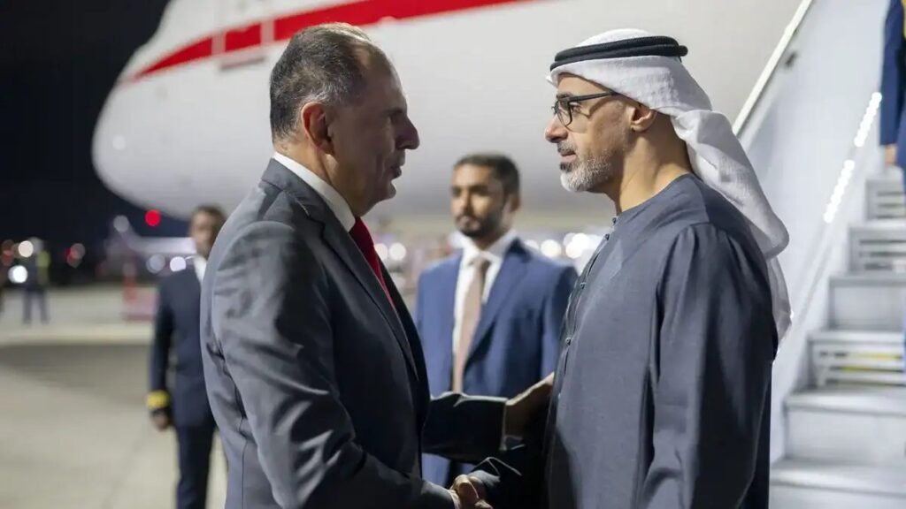 Emiratet dhe Greqia shpallin marrëveshje me vlerë 12 75 miliardë euro  Abu Dhabi planifikon edhe 15 miliardë euro investime të tjera
