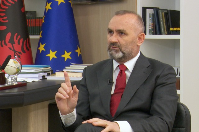 vota dhe një zhgënjim i