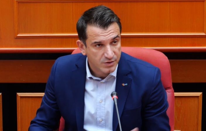 Veliaj  Do të jem 10 ditë në izolim  pa ujë dhe pa kontakt me familjen