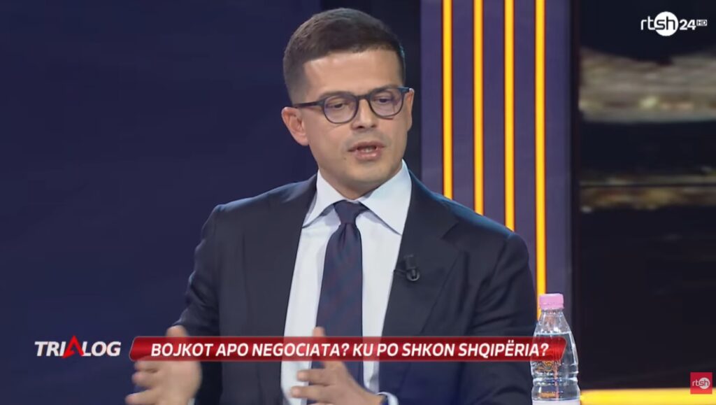  Rinia nuk ka nevojë për deputetë e pedagogë që rishpikin veten   Vengu  Shteti nuk negocion ekzistencën e vet