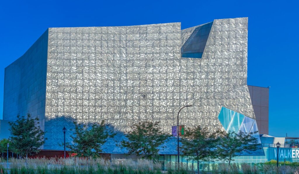 Walker Art Center hap Trienalen e parë të Dizajnit  «Beyond Materialism» me 95 vepra nga 26 dizajnerë në Minneapolis