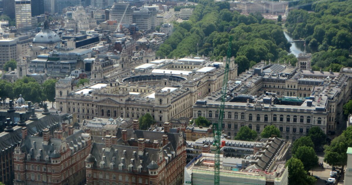Whitehall, lagjja qeveritare e Londrës — Eden, Janine and Jim / Wikimedia Commons, CC BY 2.0