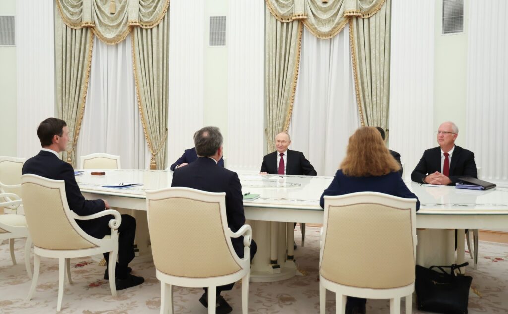 Witkoff do të shkojë edhe në Rusi për takim me Putinin  Kushner i sëmurë ndjek bisedimet e Oslos virtualisht